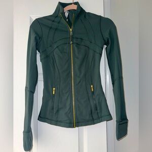 Lululemon Define Jacket Size 2 olive green color with gold zipper closure